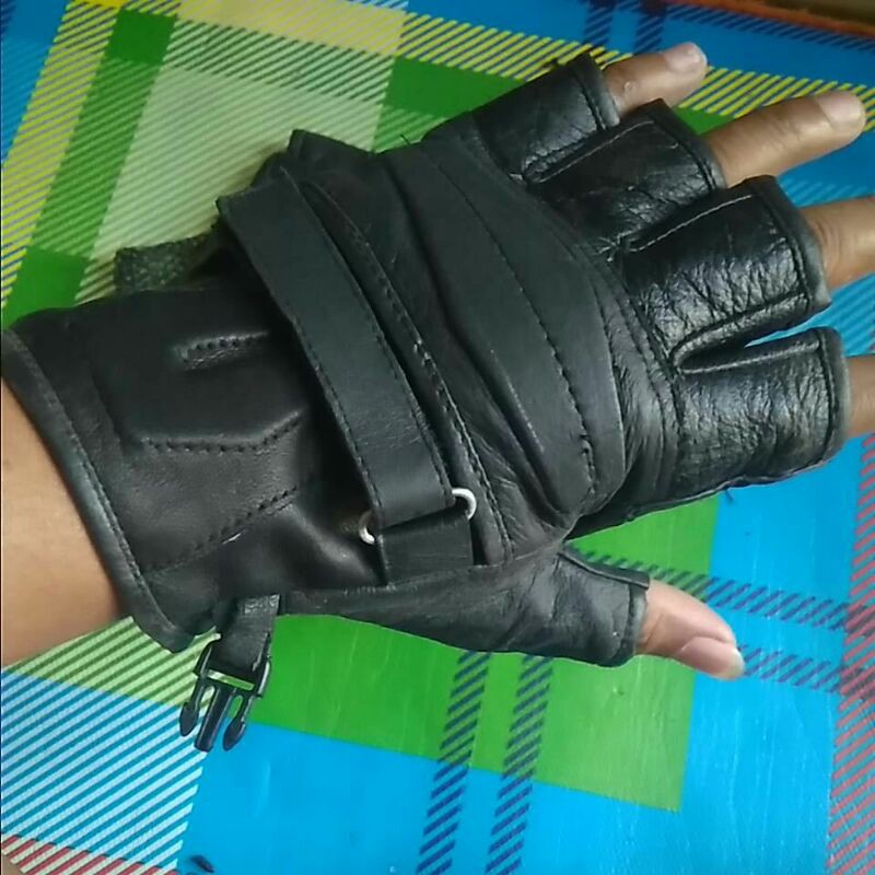 sarung tangan kulit setengah jari