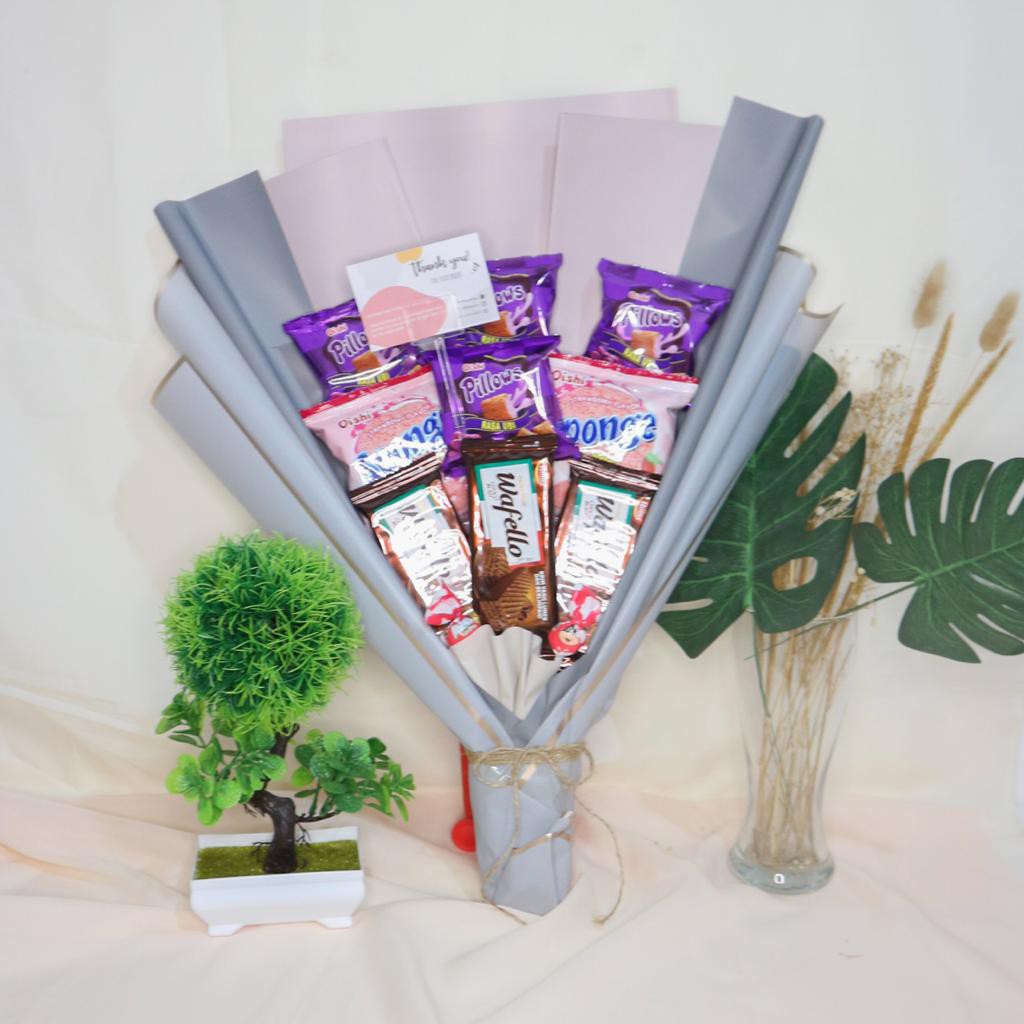 Medium Pink Bouquet Snack // Buket Snack dan Uang // Hadiah // Hampers Gift // Hadiah Wisuda