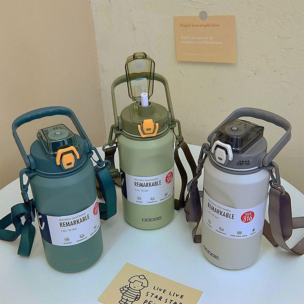 Top 1000ml Thermal Mug Insulated Kapasitas Besar Olahraga Kebugaran Cangkir Jerami