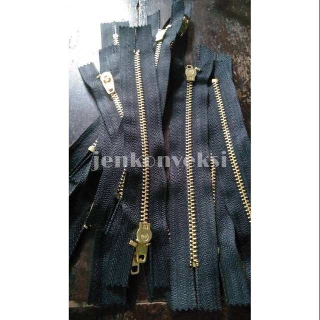 

Resleting Jeans Ukuran 6 Inch 15cm Per Lusin