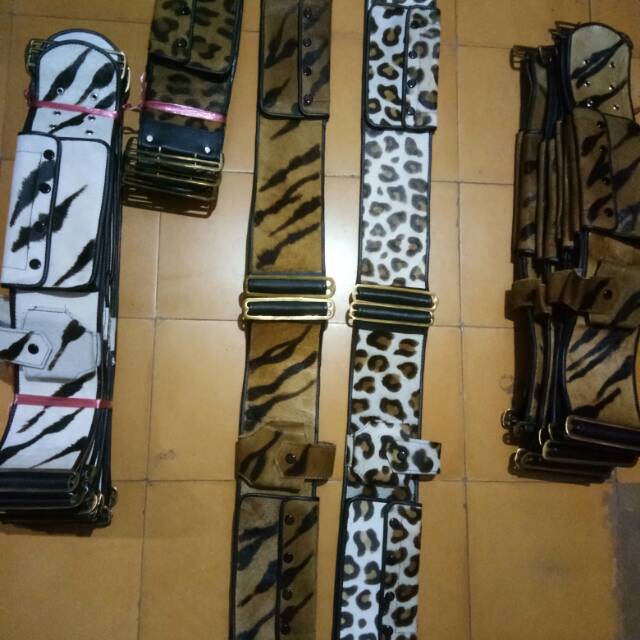 Sabuk kulit otok bopo coret macan