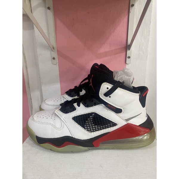 Nike air jordan mars 270 second bekas