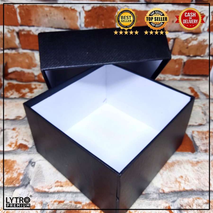 

Gift Box - Box Hampers - Kotak Kado Ukuran 17x17x10.5CM