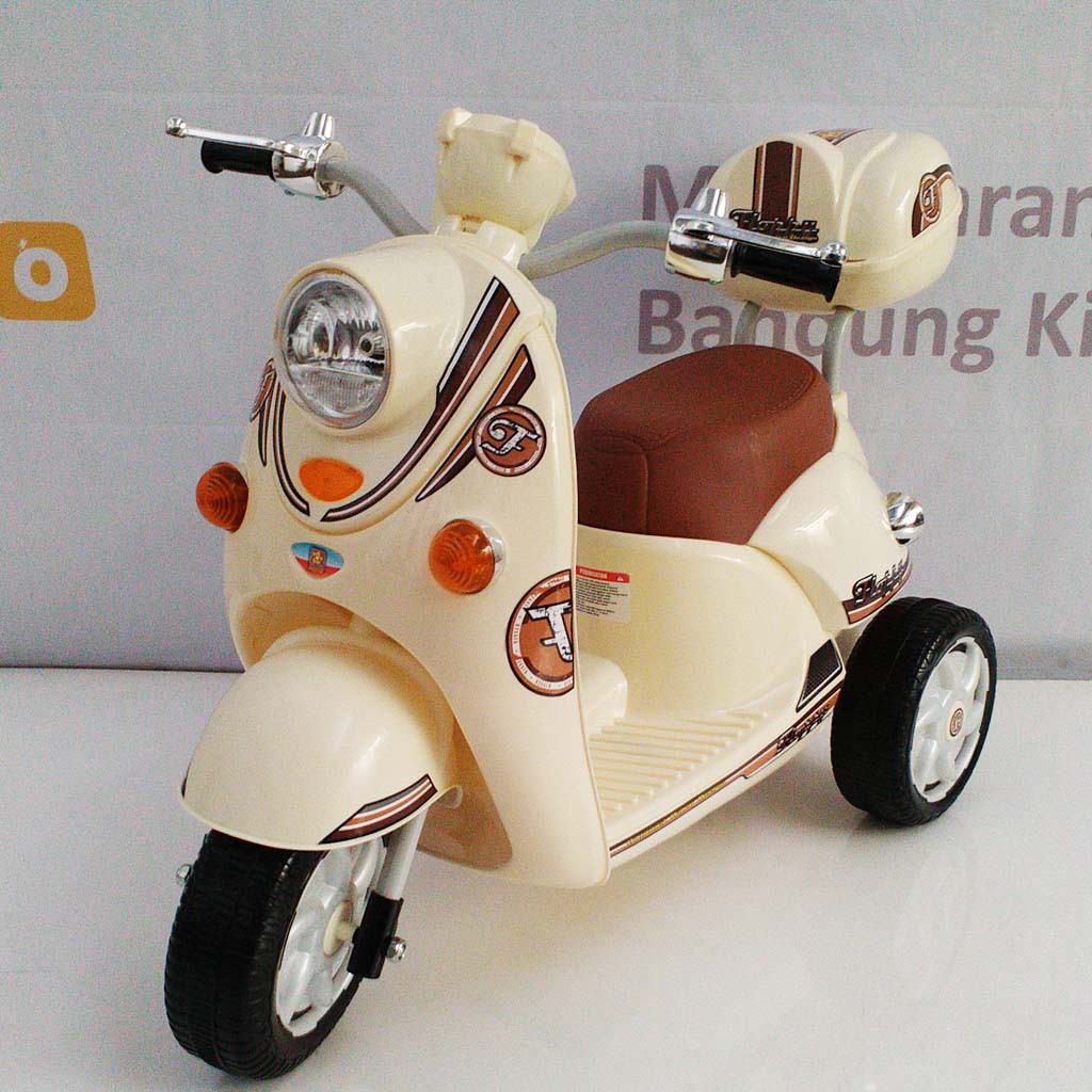 Motor Mainan Anak PMB M338 Scoopy Cream - Sccoter Aki Bandung Floopy