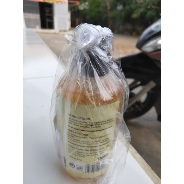 WHITENING CAT SHAMPOO