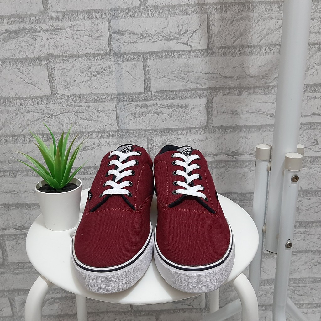 Sepatu Vans_Era Authentic warna marun Sepatu sekolah kuliah gaya