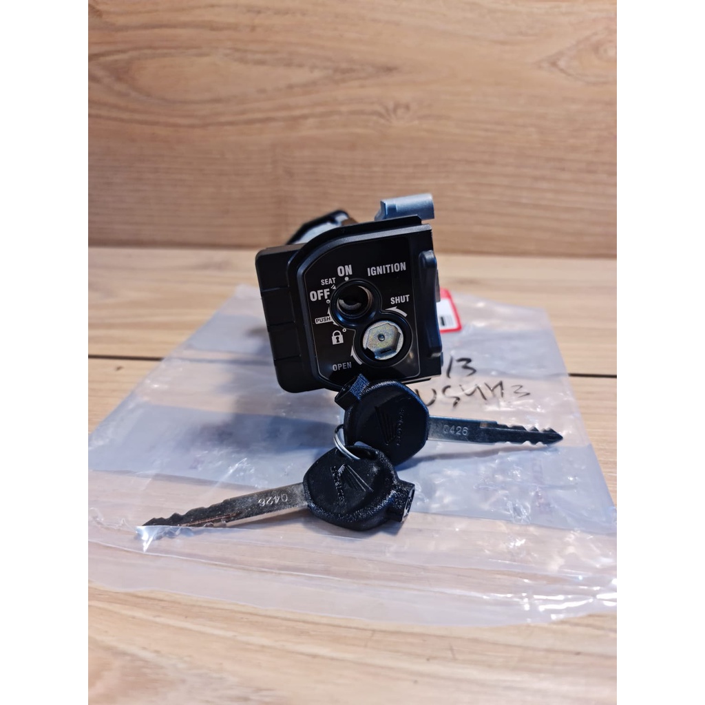 (VARIO150 OLD 2017) HONDA ORI - KEY SET/ KUNCI KONTAK SET 3501AH60B00