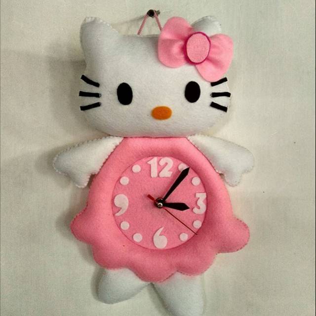 Jam flanel. Jam karakter.