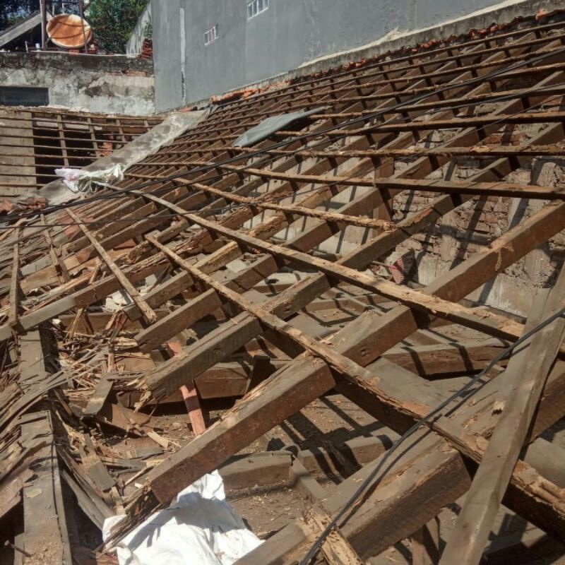 Renopasi atap rumah +pemasangan rangka bajaringan