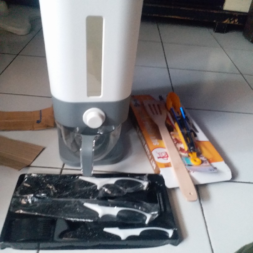 Tempat Beras/dispenser Beras 10kg/12liter