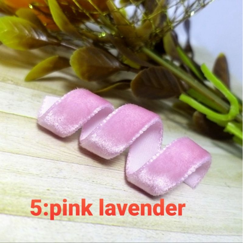 

per rol 15 meter,pita bludru/velvet warna pink lavender lebar 1 cm