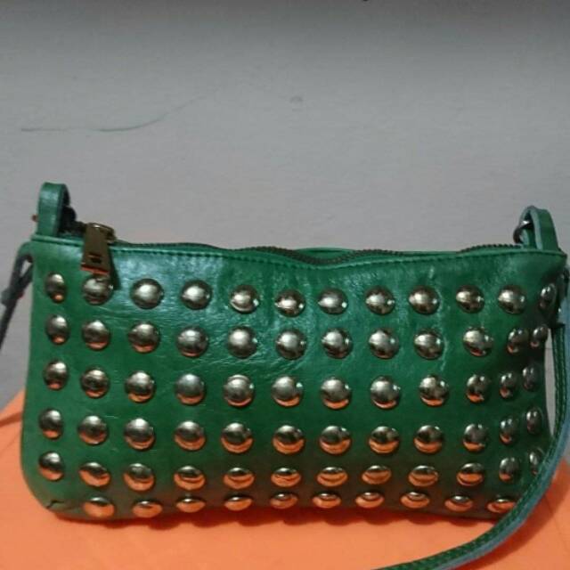 Tas sling hijau paku