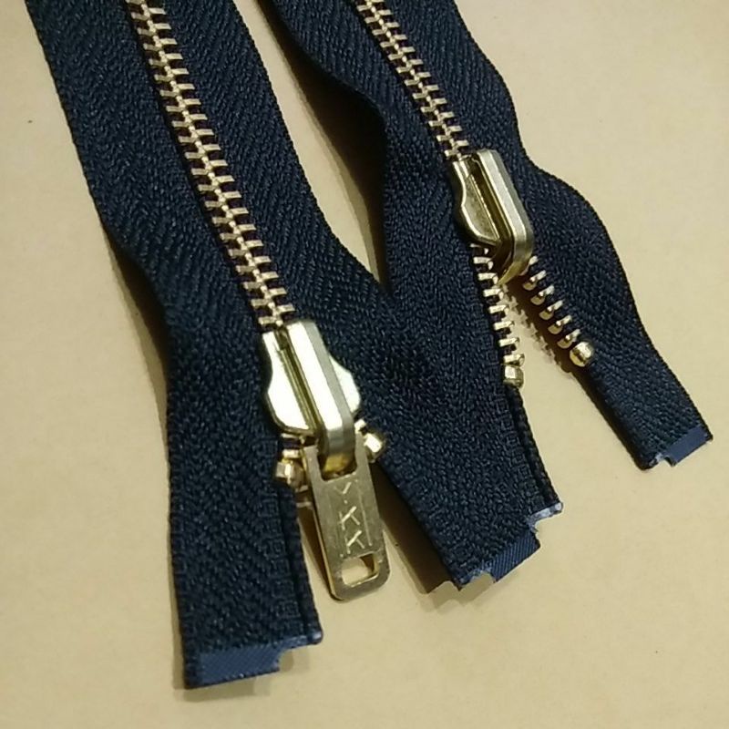 Resleting jaket besi YKK