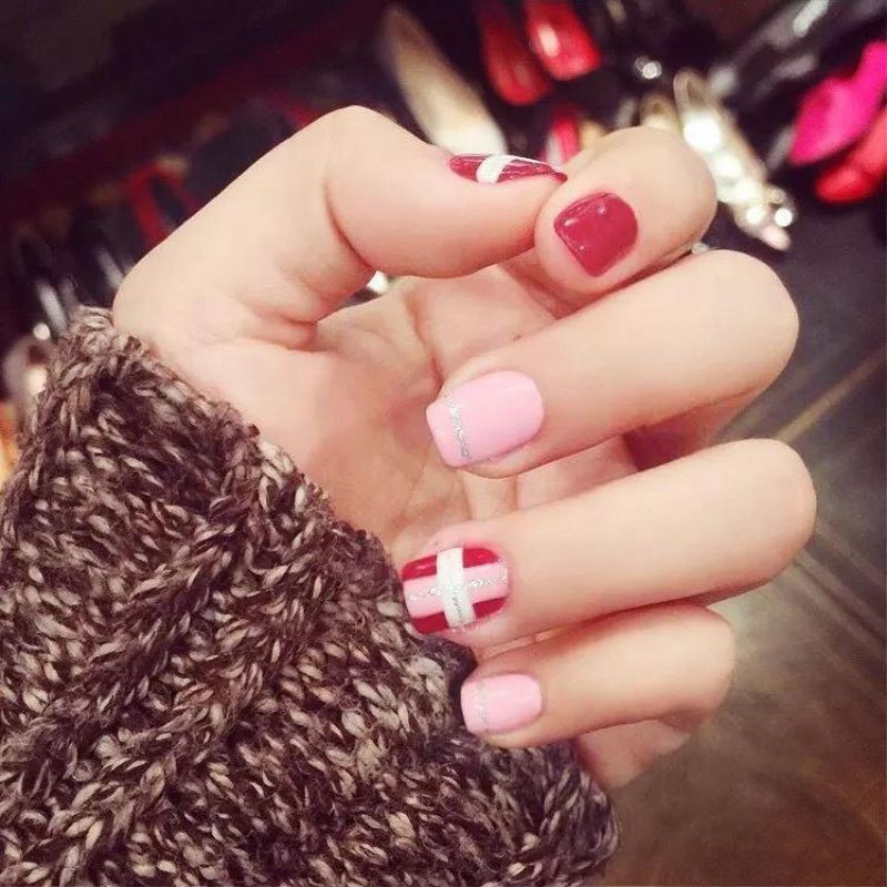 24pcs/box Manicure Face Nails Art False Nails Kuku Plasu Motif Termasuk Lem di Box