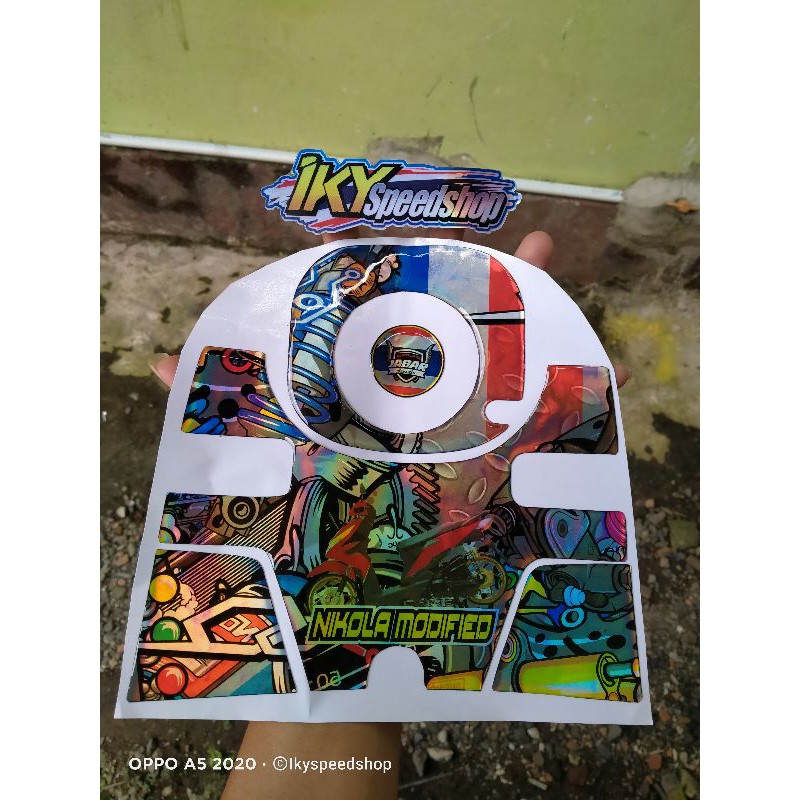 

Stiker timbul tanki hologram