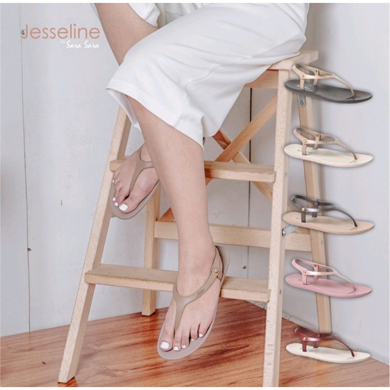 Sandal Karet Sarasara