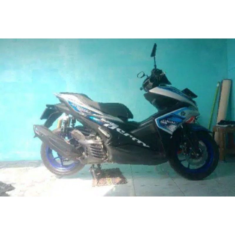 sticker sticker striping variasi yamaha aerox