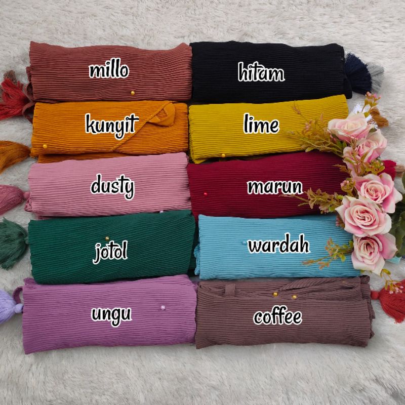 BERGO ADELIA POMPOM / HIJAB PLISKET / JILBAB PLISKET / HIJAB INSTAN / JILBAB INSTAN / JILBAB PLISKET INSTAN / KERUDUNG PLISKET / HIJAB PLISKET INSTAN