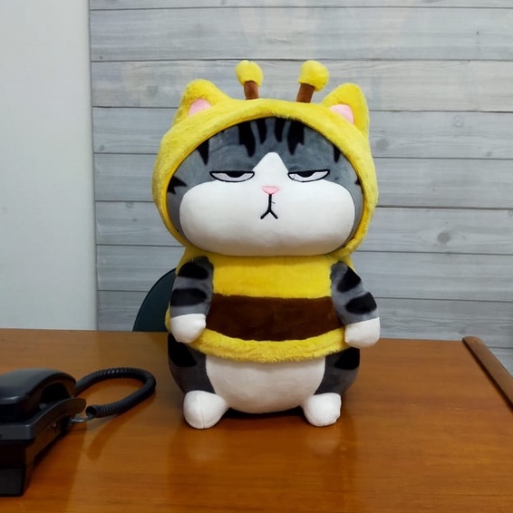 Boneka Kucing Furyu Cat Kostum Lebah Size 35cm/14&quot;/boneka animal/Boneka Kucing Abu/Boneka Cat Kostum/Boneka Cat Xie/