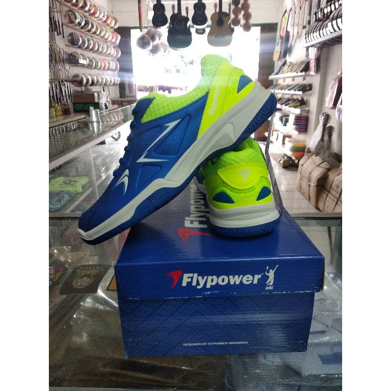 sepatu flypower