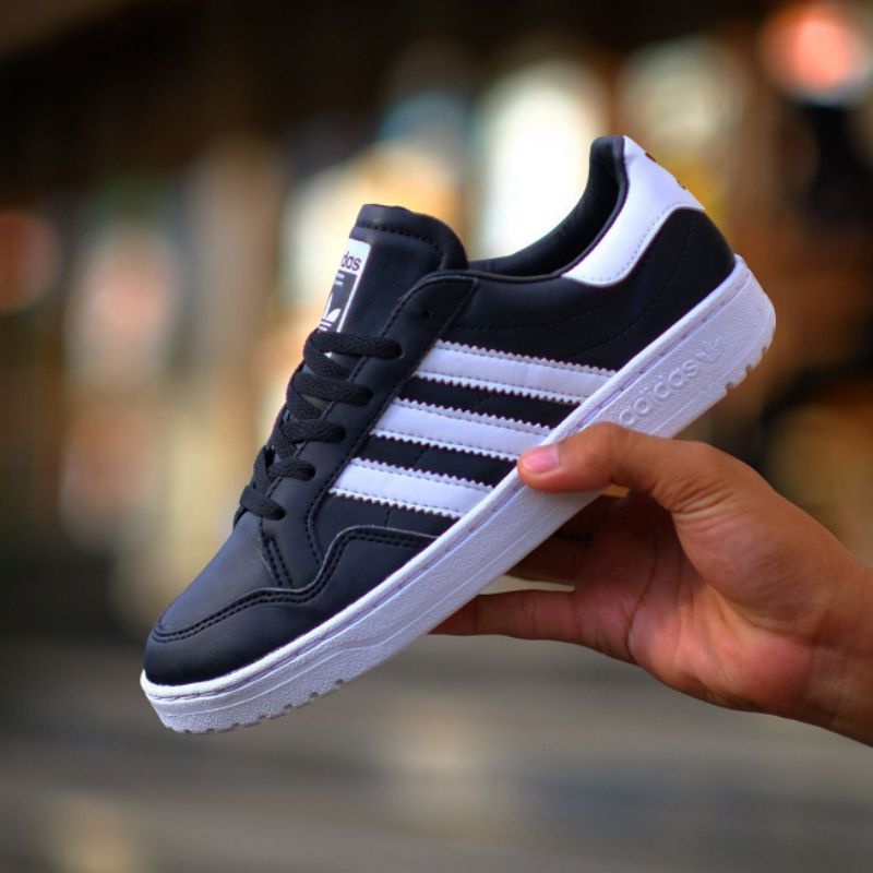 Adidas Team Court &quot;Black White&quot;