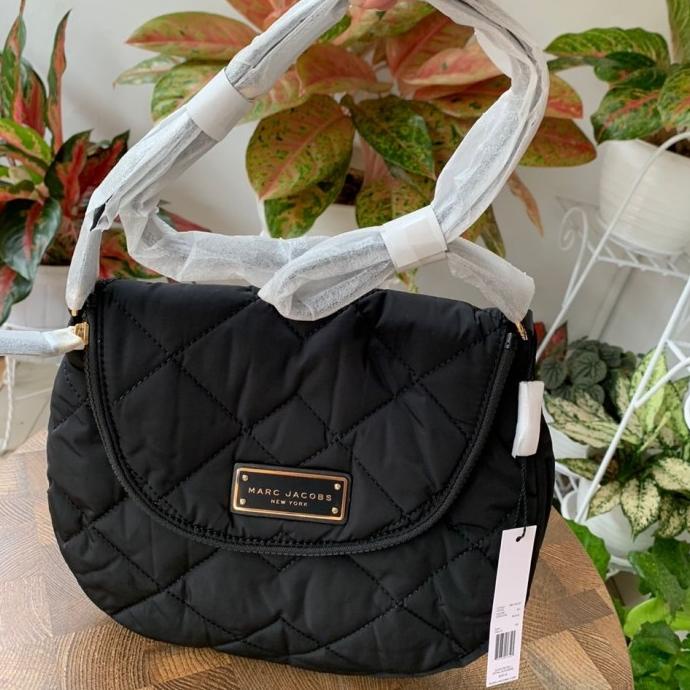 TAS WANITA MJ QUILTED MINI MESSENGER BLACK IN KU6163MH3