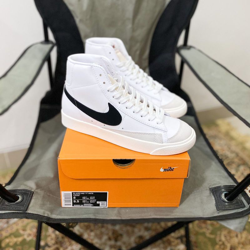 ORIGINAL 100% BNIB NIKE BLAZER  77 VINTAGE