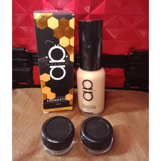 Share in jar Foundation Alha Alfa shade Fervi