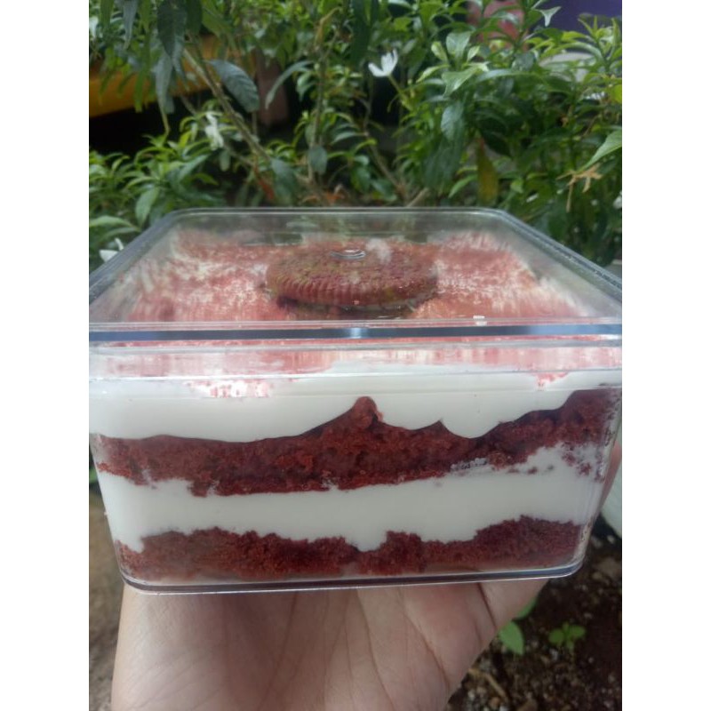 

dessert box red velvet