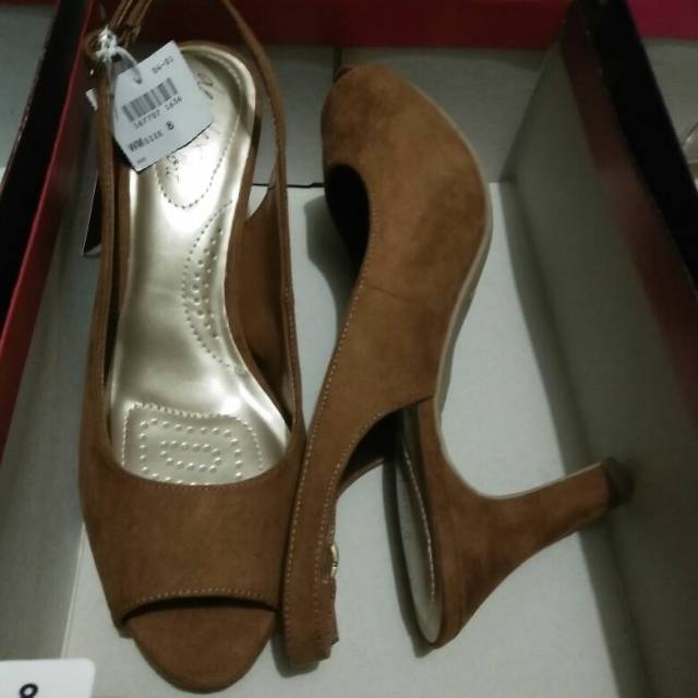 Dexflex Comfort by Payless (size by request)