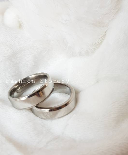 Cincin perhiasan nikah / tunangan halal titanium gold white import antikarat