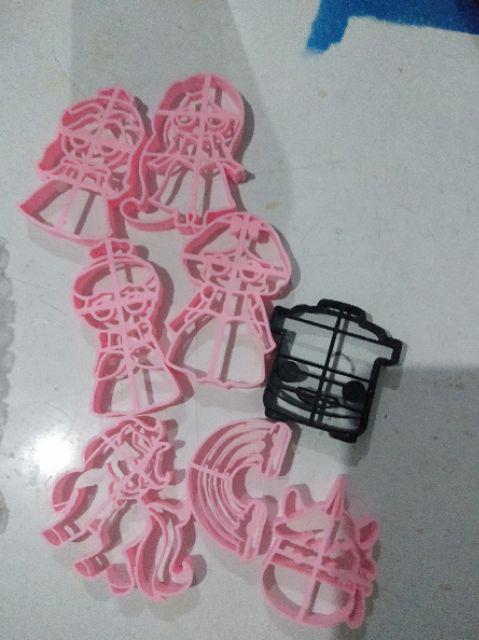 Cookie Fondant Cutter Princess Cetakan Kue Kering Snow White, Belle, Rapunzel, Cinderella
