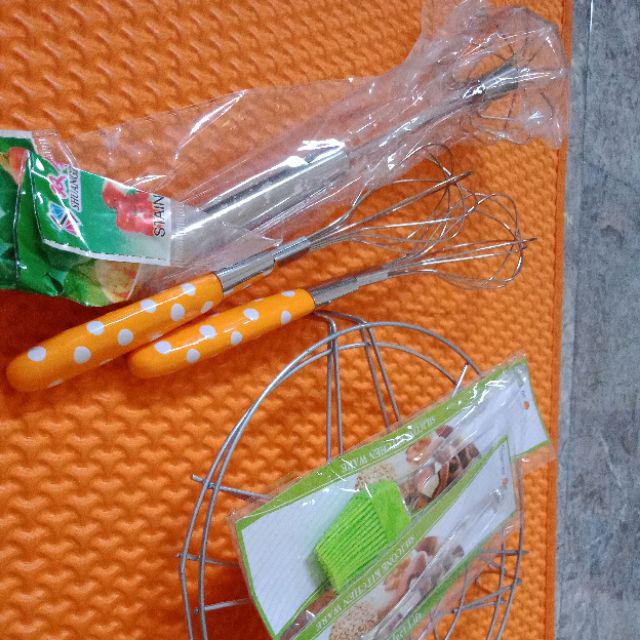 Pengocok Telur Adonan Polkadot