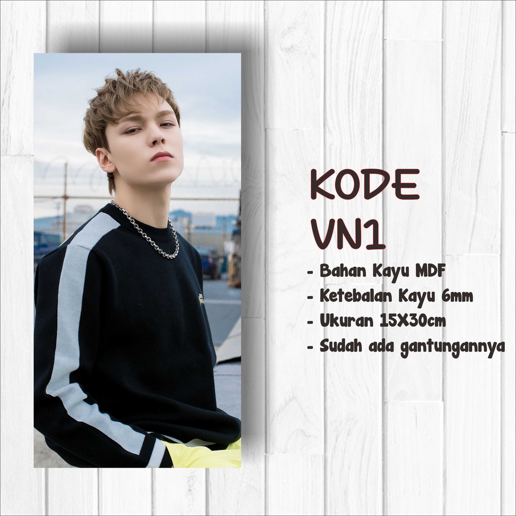 Walldecor Seventeen Vernon