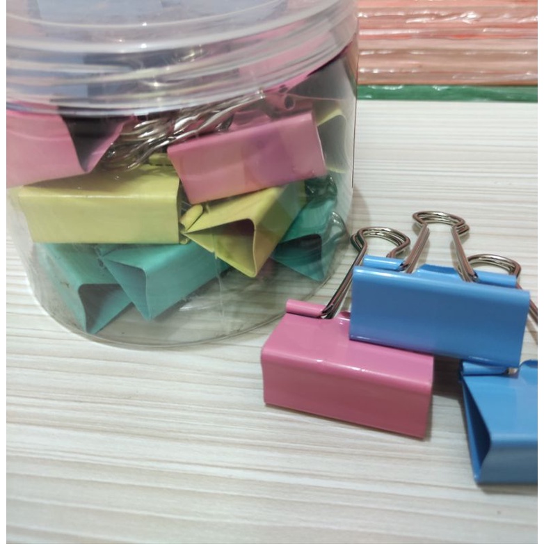 

Binder clip deli warna 5552a isi 3pc