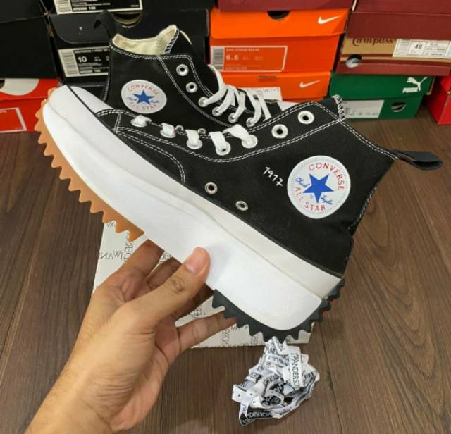 harga sepatu converse run star hike