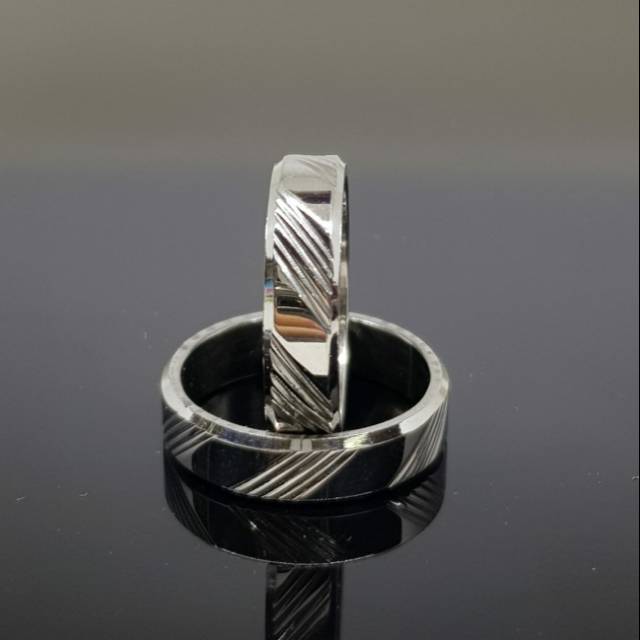 Cincin Couple Silver garis Titanium Import Antikarat