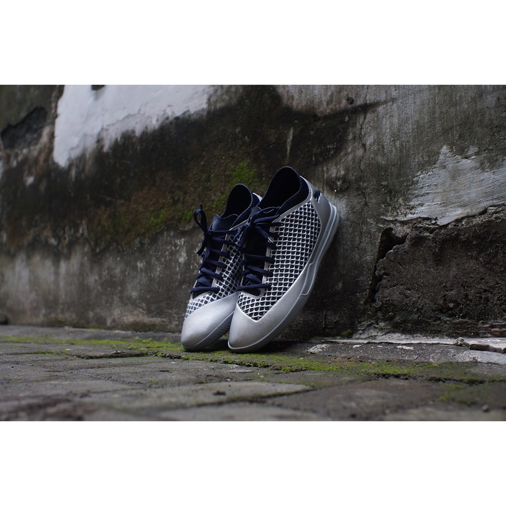 Sepatu Futsal Puma Future 2.4 IT - Silver Original