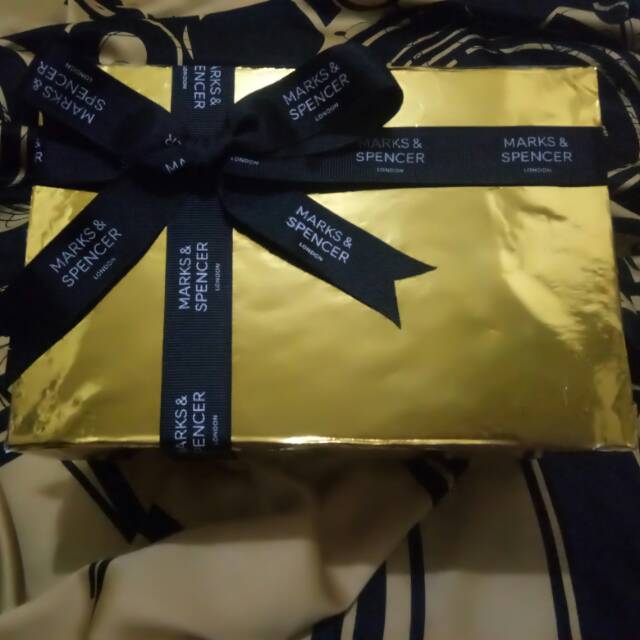 

Box gift marks and spencer free pita