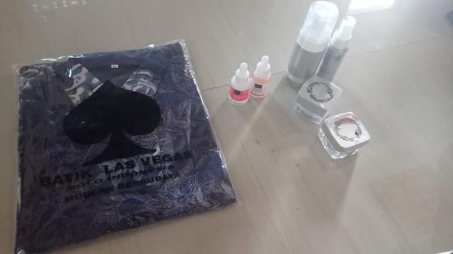 Kemeja Batik Prabu Motif Parang Peksi Dongker Bahan Katun Baturaden Halus Reguler Fit Prabuseno Solo