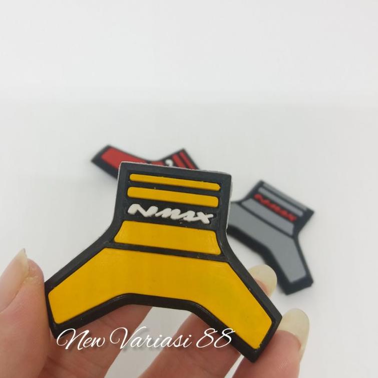 FUEL TANK NMAX KARET TANKI NMAX AKSESORIS PENUTUP TANGKI NMAX TANKPAD NMAX BERKUALITAS N8X3