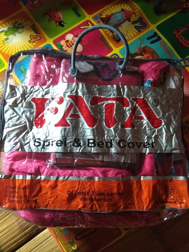 Sprei Queen Fata Hello Kitty Apel 160x200 Cm - Sprei Queen Size