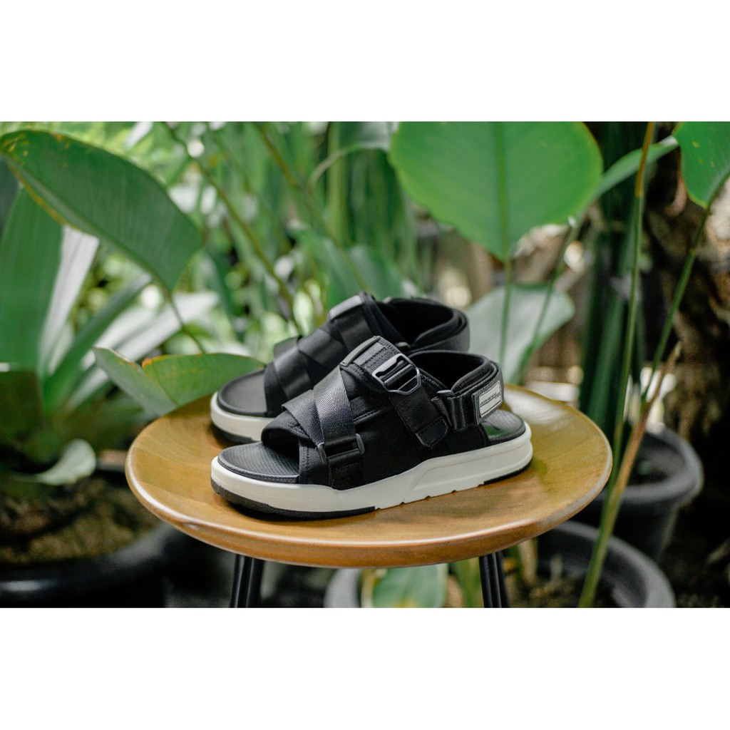 SANDAL KASUAL PRIA WANITA  VOLKERFOOTWEAR TONIE CHOPPER BLACKWHITE