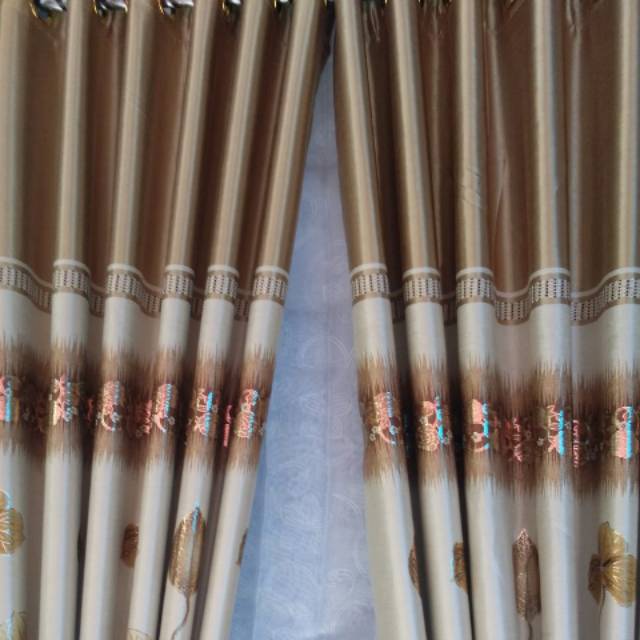 Gorden hordeng blackout print mas gold bahan tebal Dan mewah