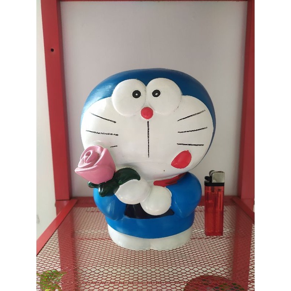 celengan Doraemon besar