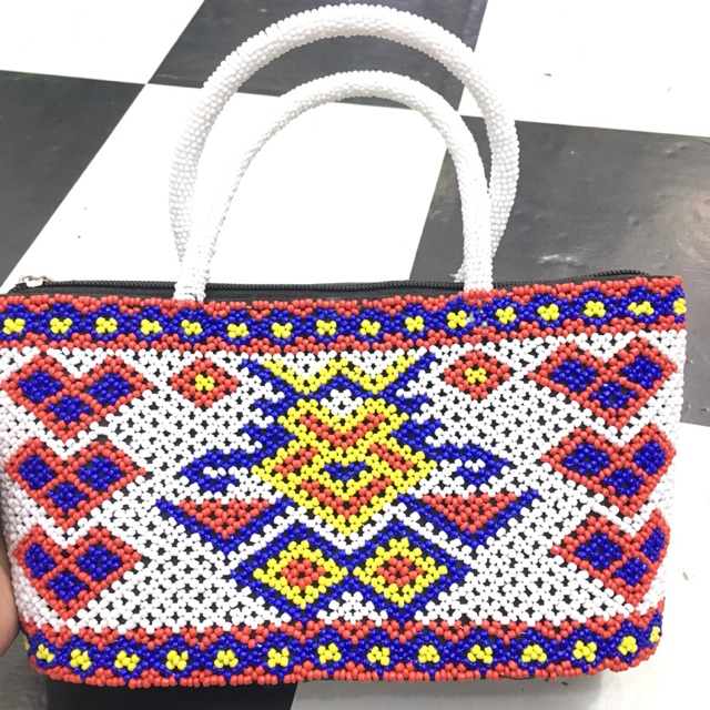Tas wanita Khas Dayak model jinjing