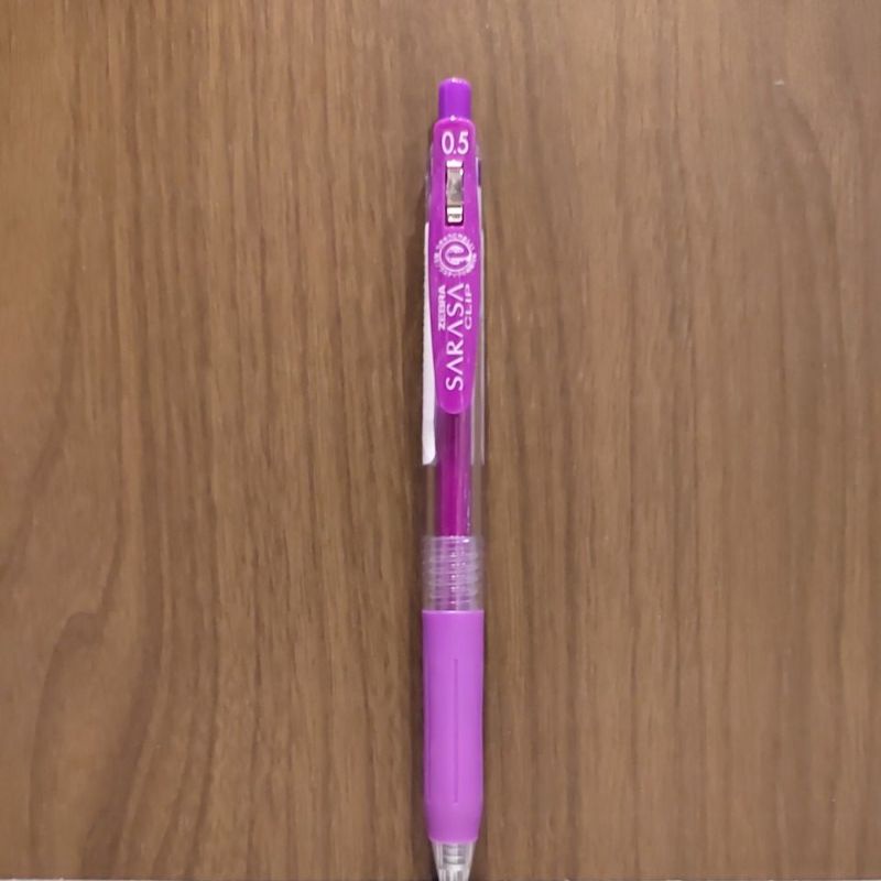 

GRAMEDIA BSD CITY - Zebra Sarasa Clip 0.5 Violet