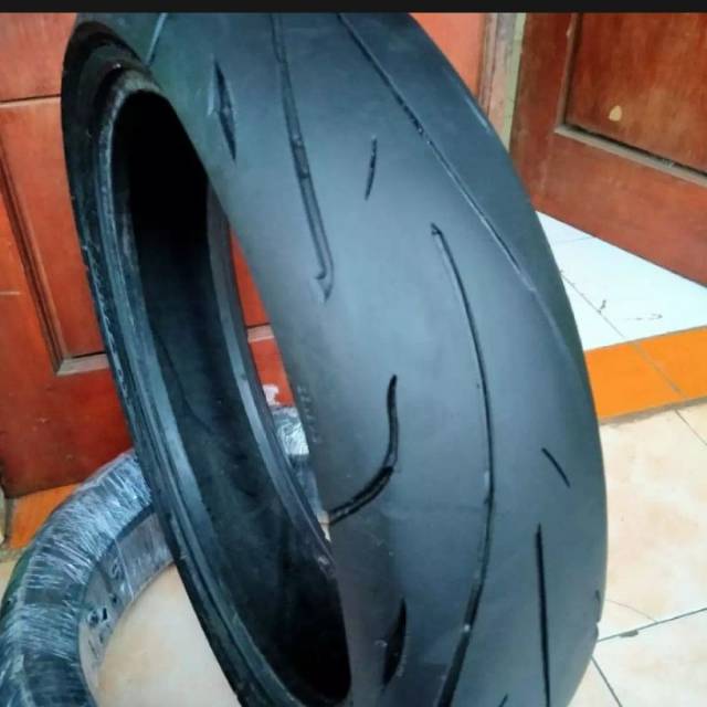 Ban Zeneos Zn62 UK 150/60-17 seken Tubeless