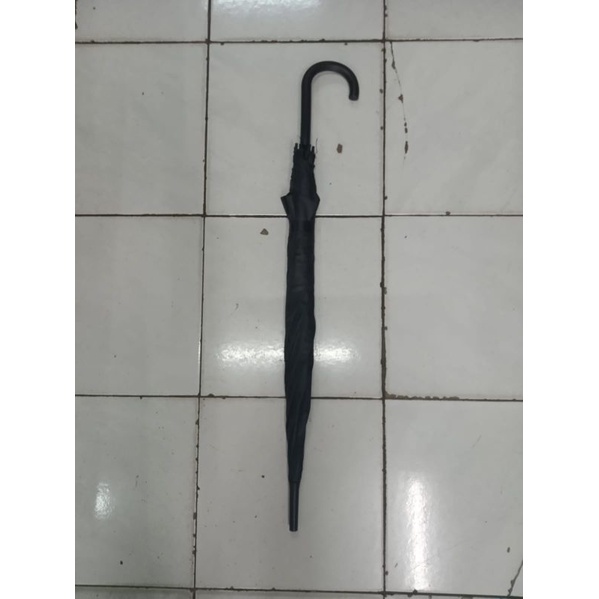 payung polos hitam lipat dan besar
