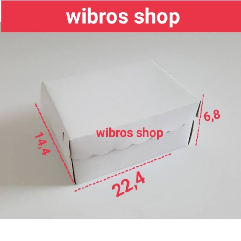 

kotak nasi /box snack 22,4x14,4x6,8 cm 20 pcs